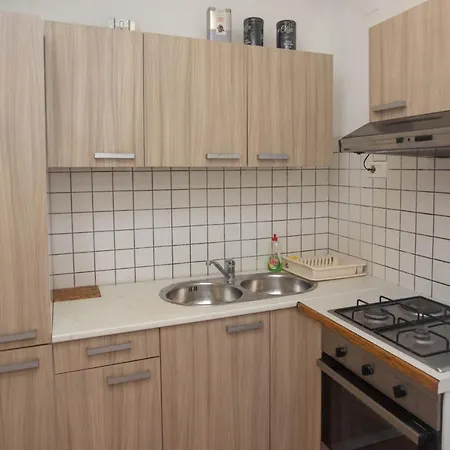 Blizu Plaze U Vodicama Apartment *